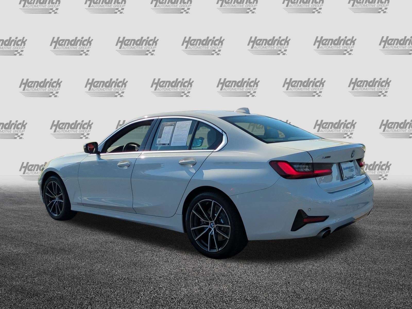 Certified 2022 BMW 330i xDrive Sedan w/ Premium Package 2 AWD/4WD image 8