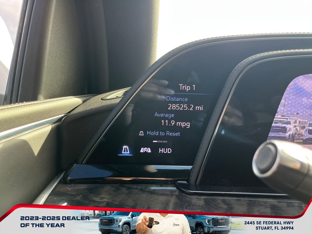 Used 2023 Cadillac Escalade ESV Premium Luxury image 37