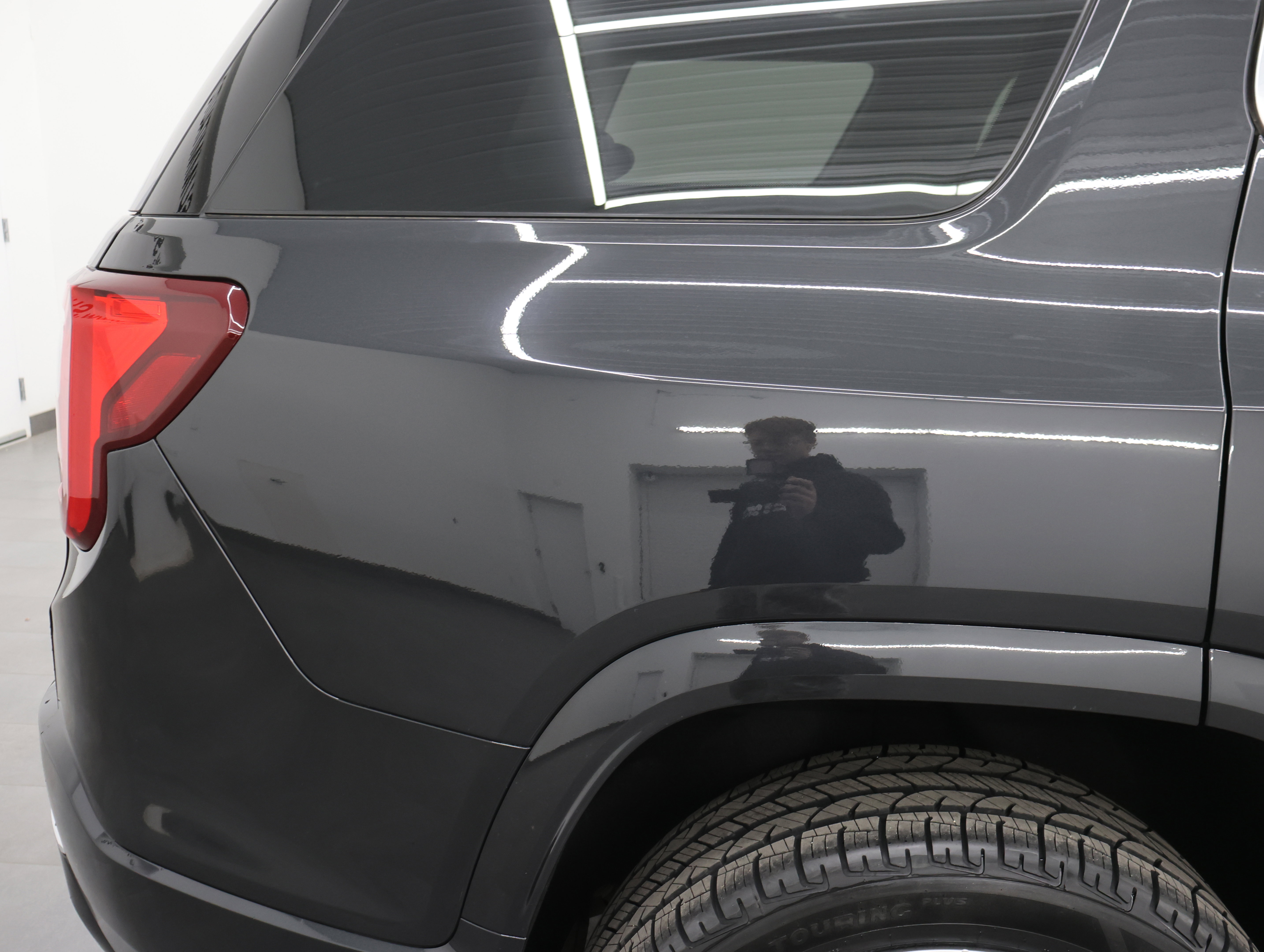 Used 2020 GMC Acadia Denali w/ Trailering Package image 35