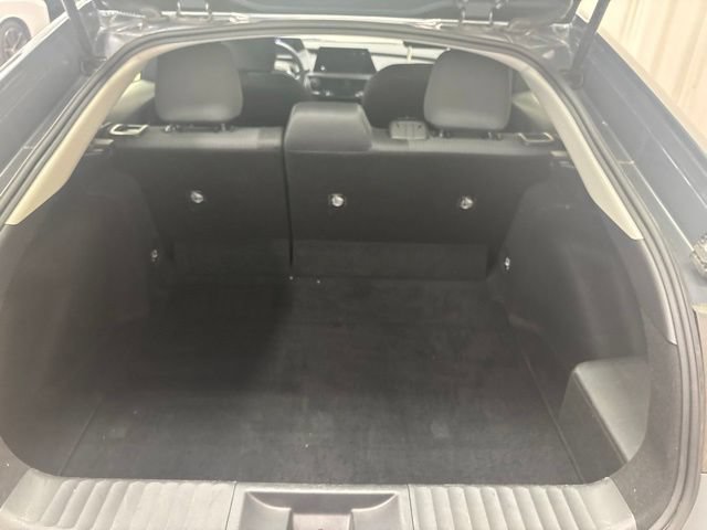 Used 2025 Toyota Prius LE FWD image 13