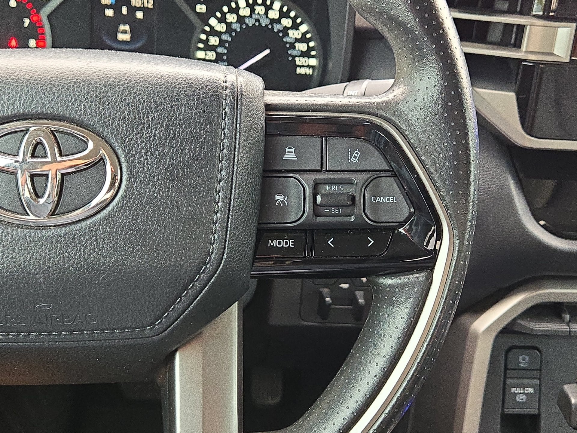 Used 2023 Toyota Tundra SR5 w/ SR5 Convenience Package AWD/4WD image 21