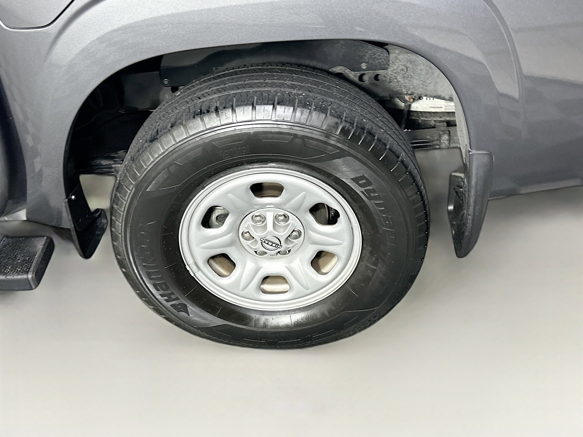 Used 2023 Nissan Frontier S w/ Technology Package RWD image 11