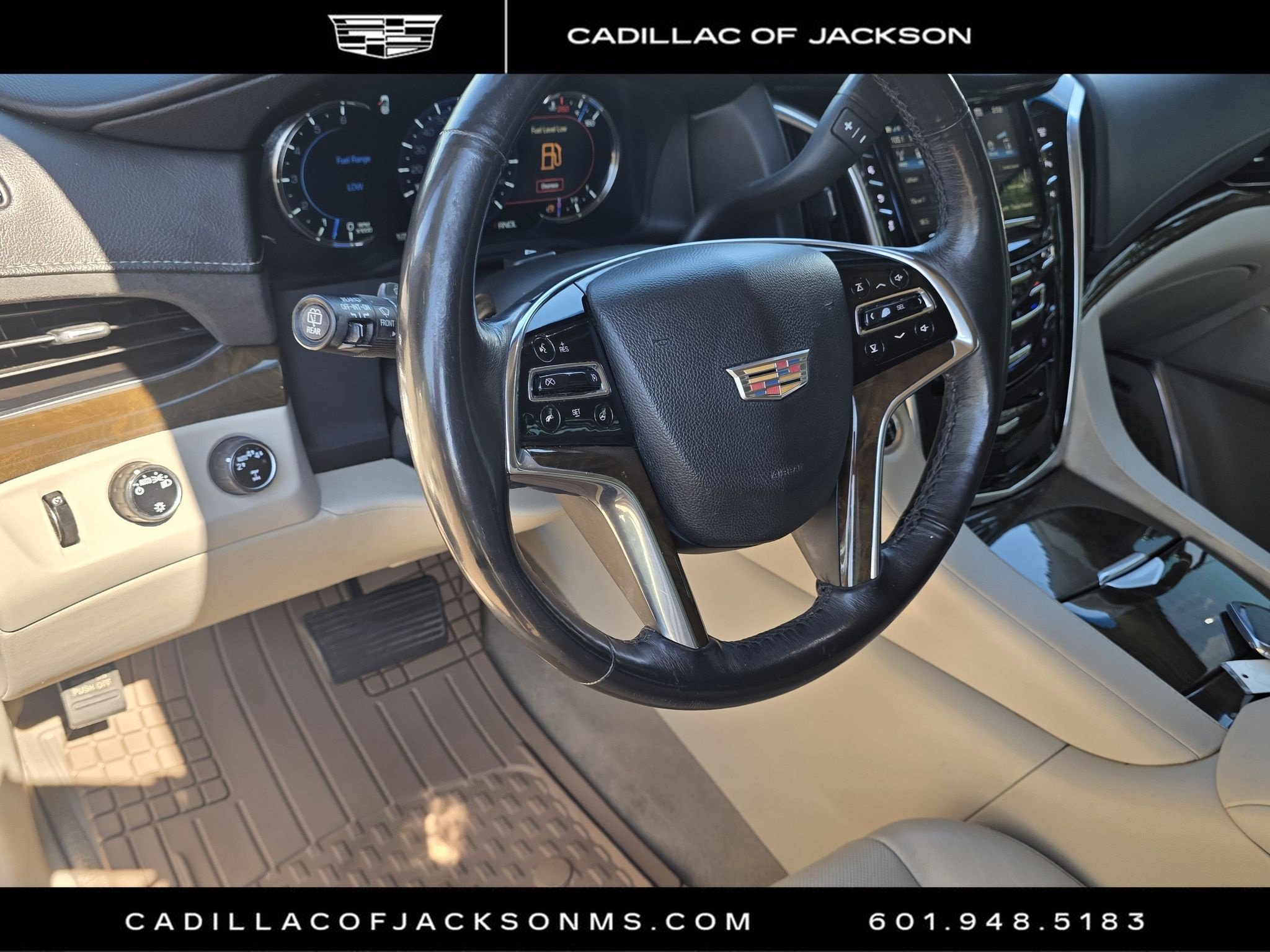 Used 2019 Cadillac Escalade ESV 4WD image 11