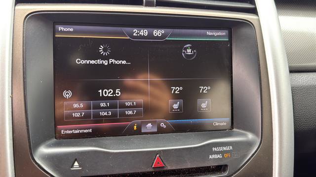 Used 2013 Ford Edge SEL FWD image 18
