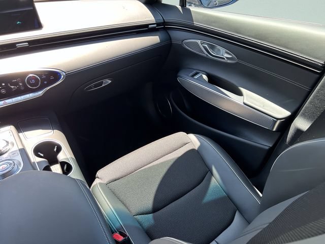Used 2024 Genesis GV70 2.5T w/ Sport Prestige Package AWD/4WD image 20