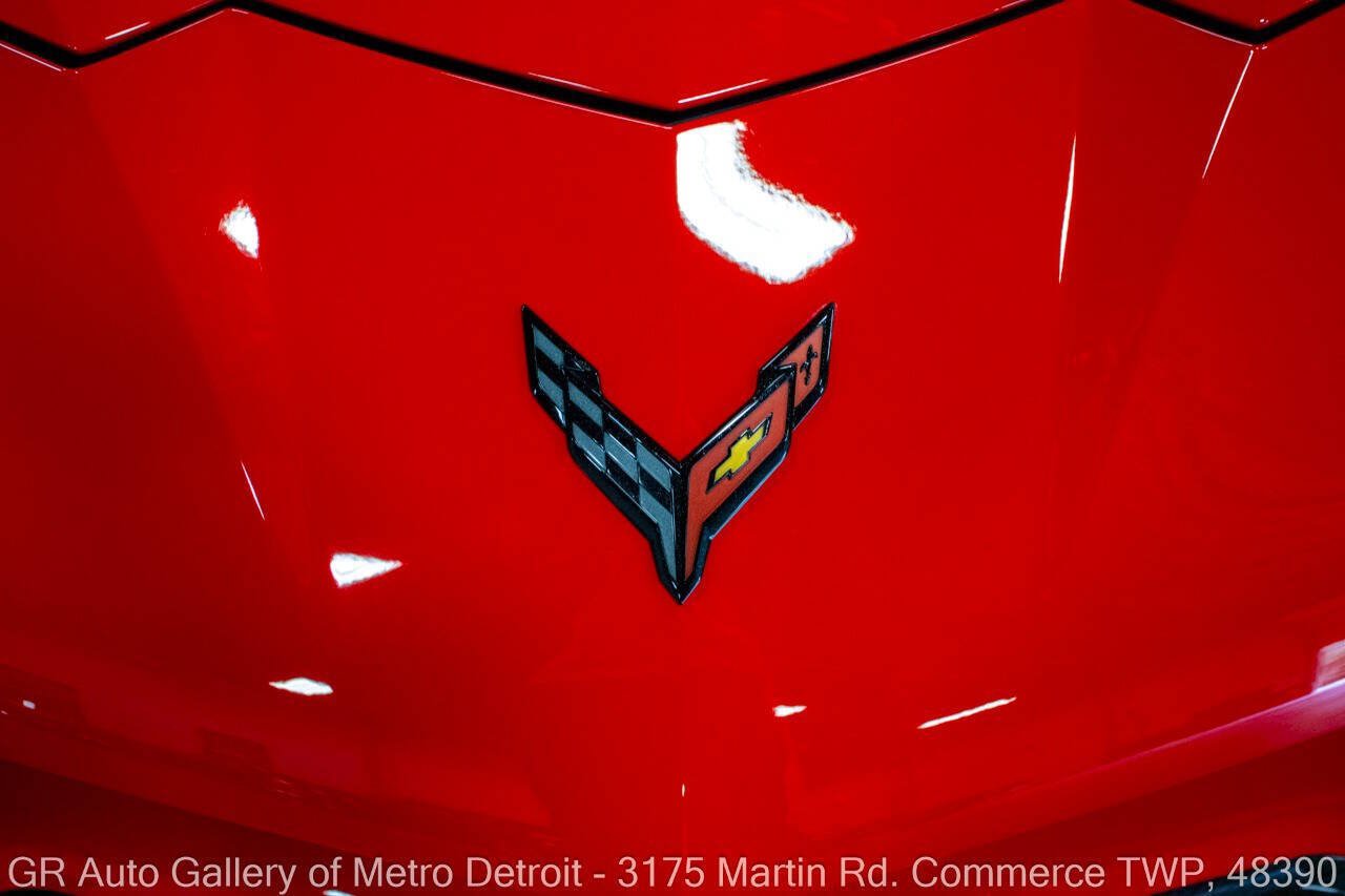 Used 2023 Chevrolet Corvette Z06 w/ Z07 Performance Package RWD image 26