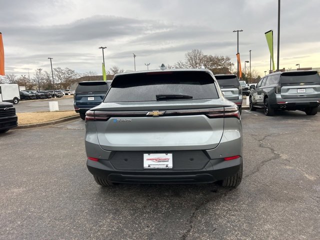 New 2026 Chevrolet Equinox EV LT image 4