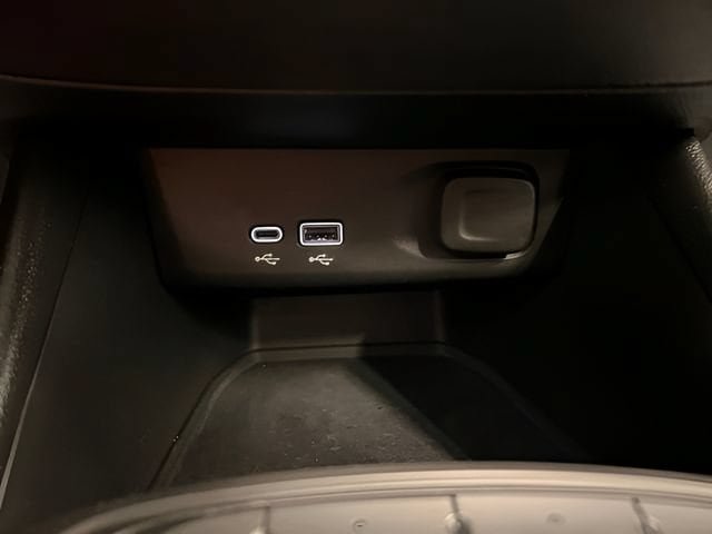 Certified 2025 Buick Envista Preferred FWD image 21