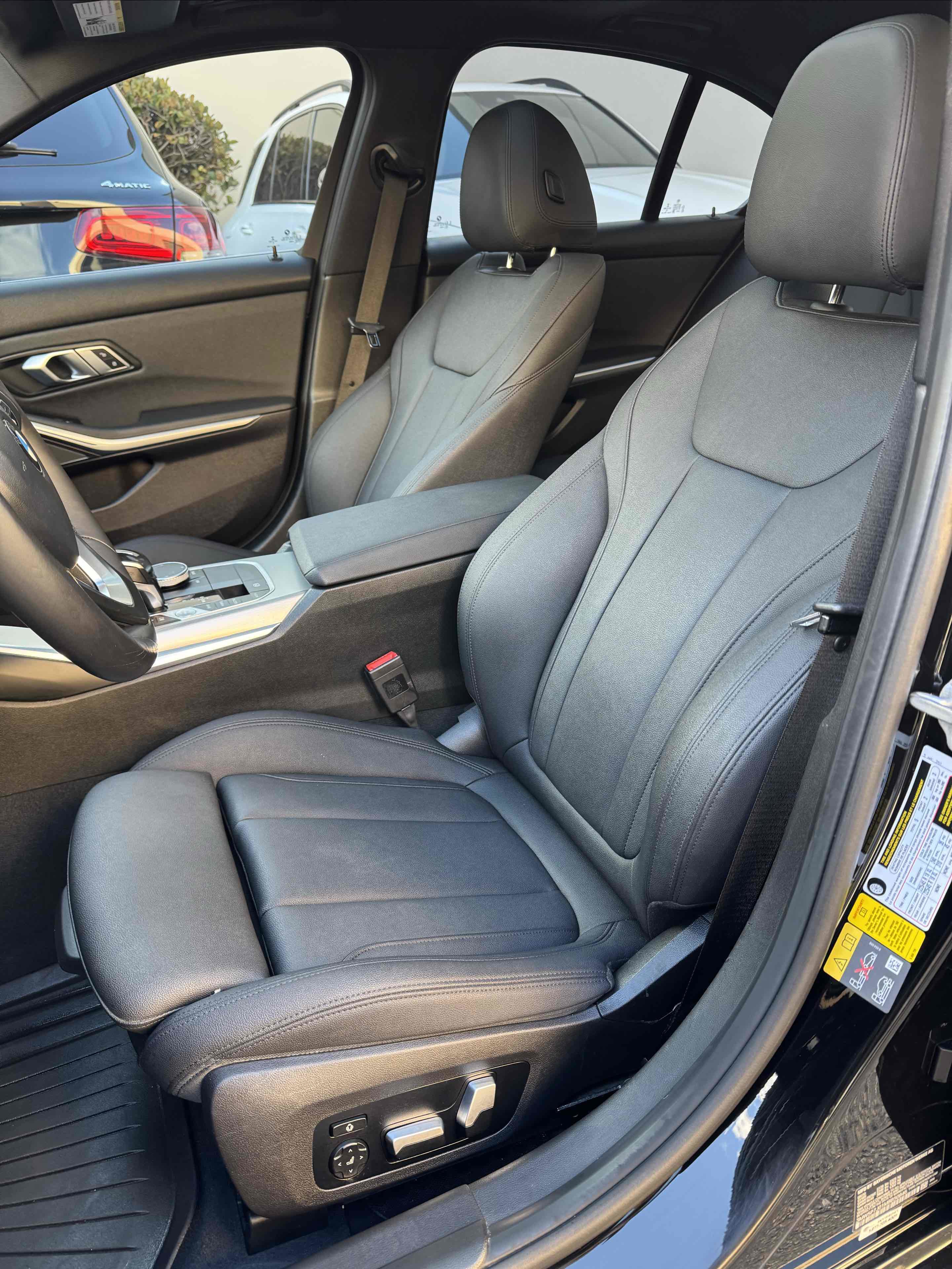 Used 2021 BMW 330e image 34