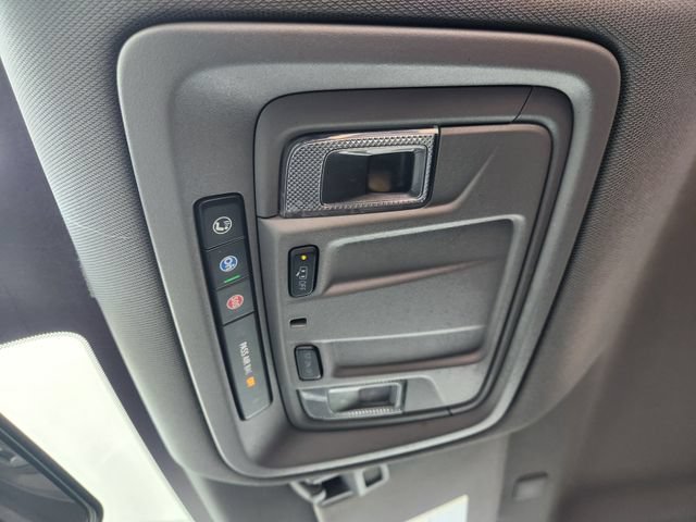 Used 2020 Chevrolet Silverado 1500 Custom Trail Boss w/ Custom Convenience Package AWD/4WD image 26