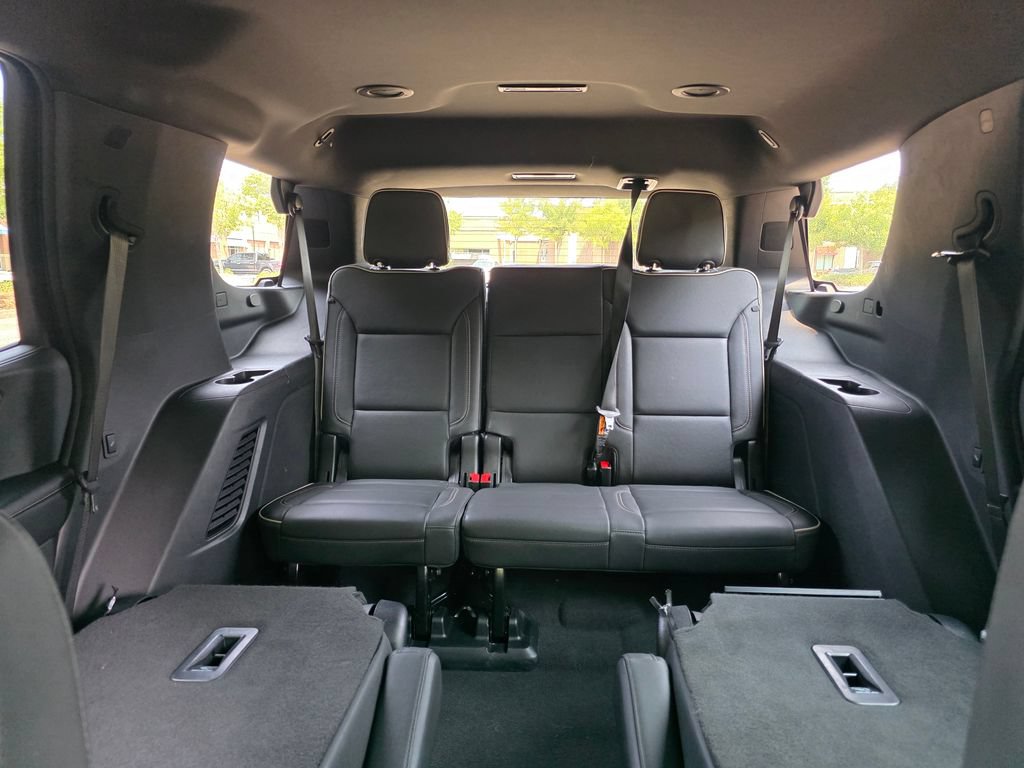 Used 2025 Chevrolet Tahoe Premier AWD/4WD image 26