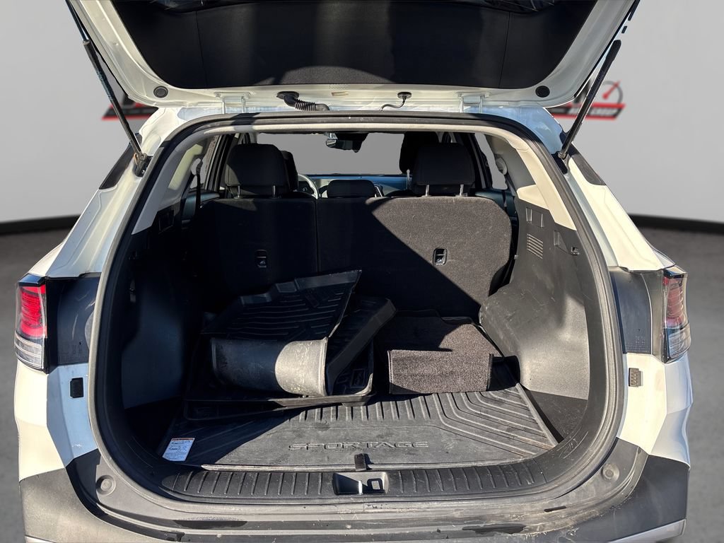 Certified 2023 Kia Sportage LX AWD/4WD image 13