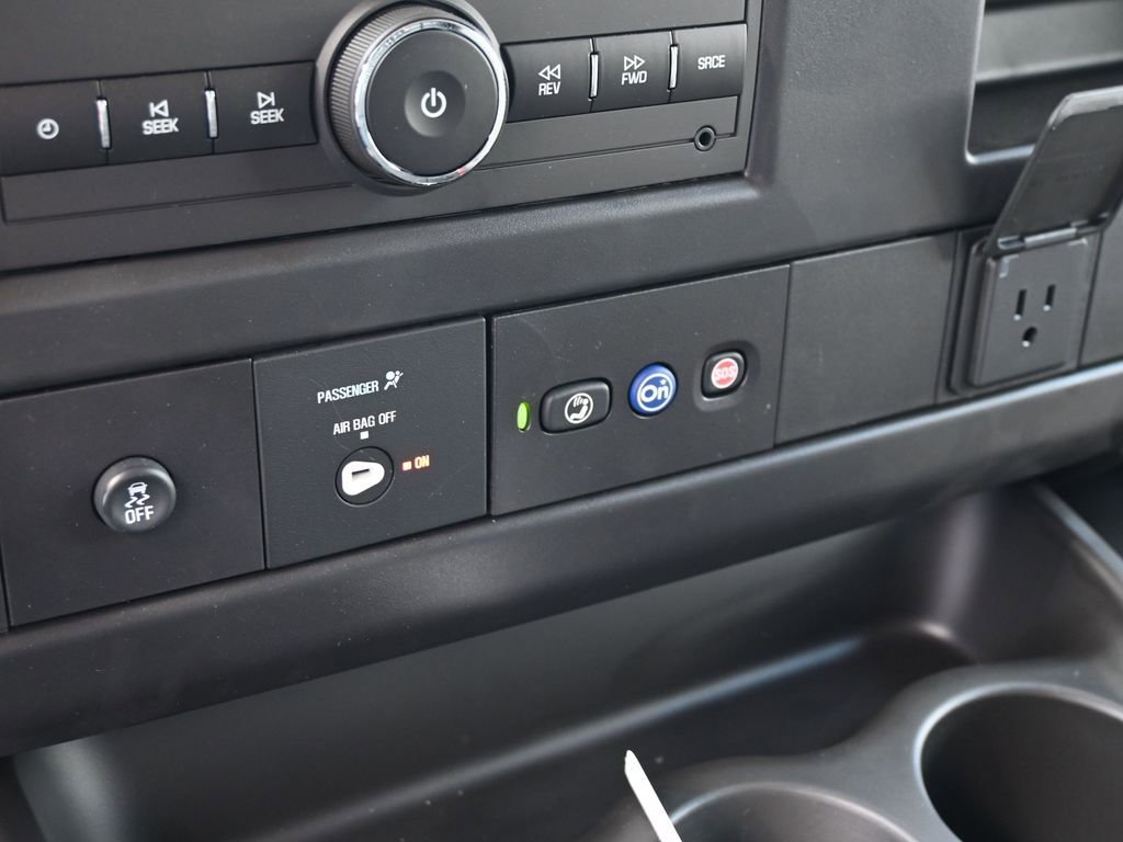 New 2025 GMC Savana 2500 w/ Driver Convenience Package RWD image 21