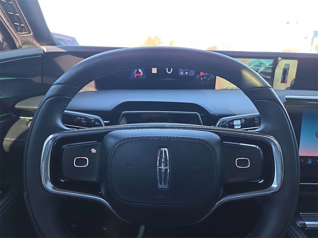 Certified 2025 Lincoln Nautilus Reserve w/ Jet Appearance Package image 19