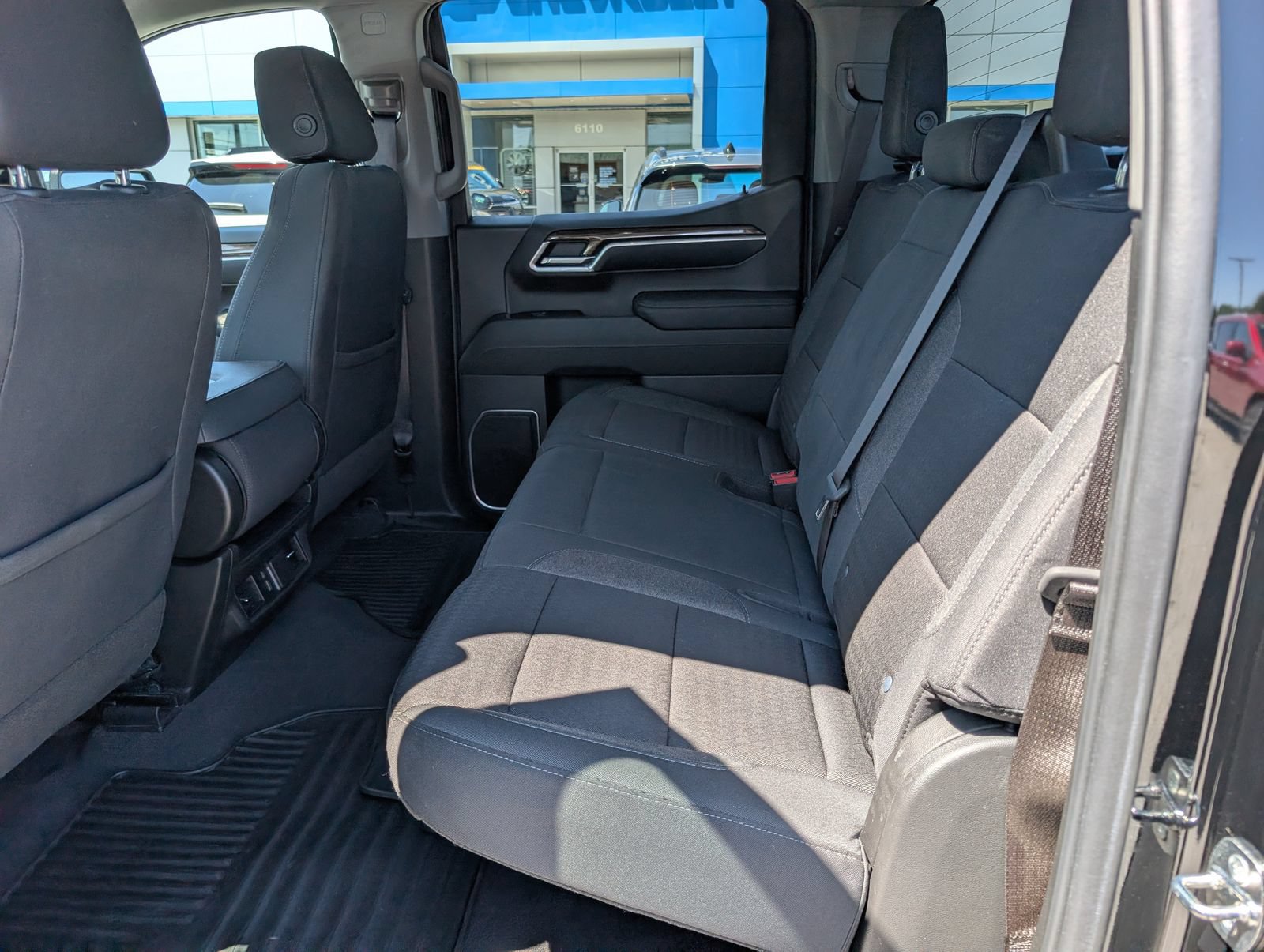 Used 2023 Chevrolet Silverado 1500 LT AWD/4WD image 14