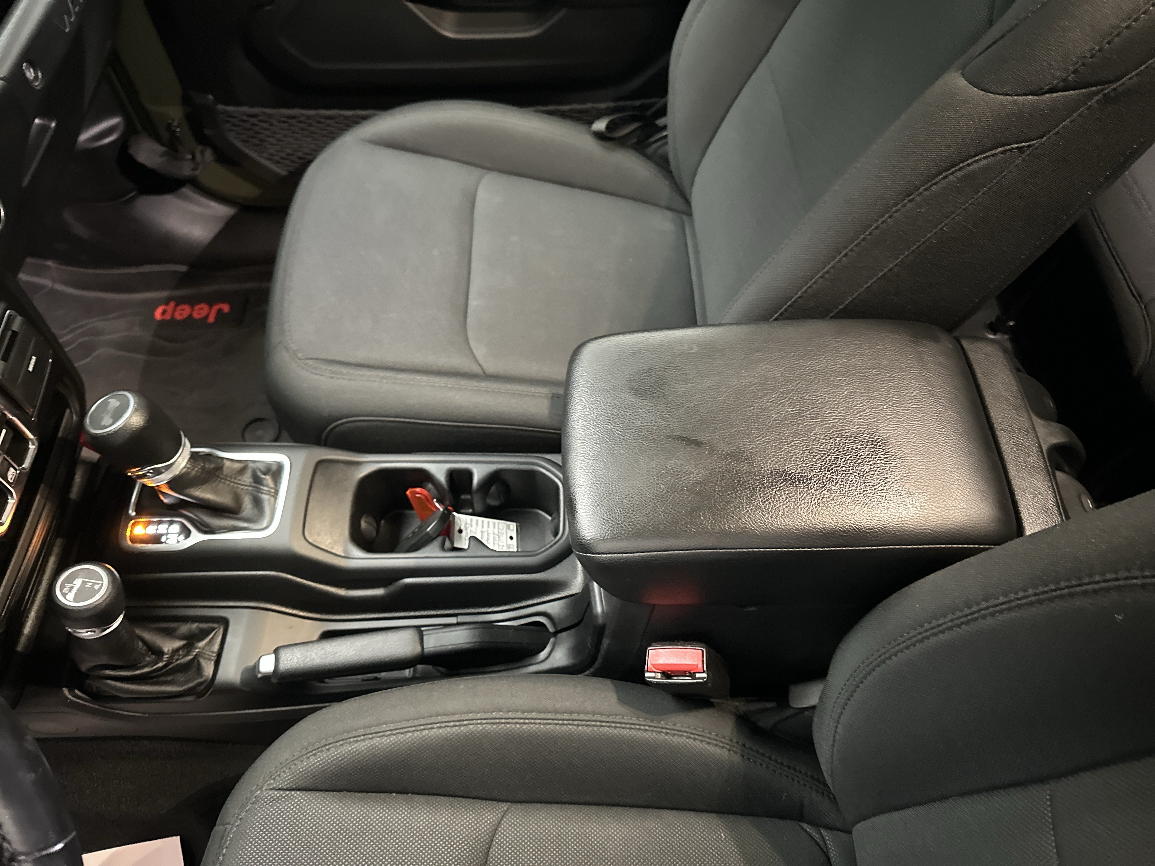 Used 2022 Jeep Wrangler Unlimited Sport AWD/4WD image 37