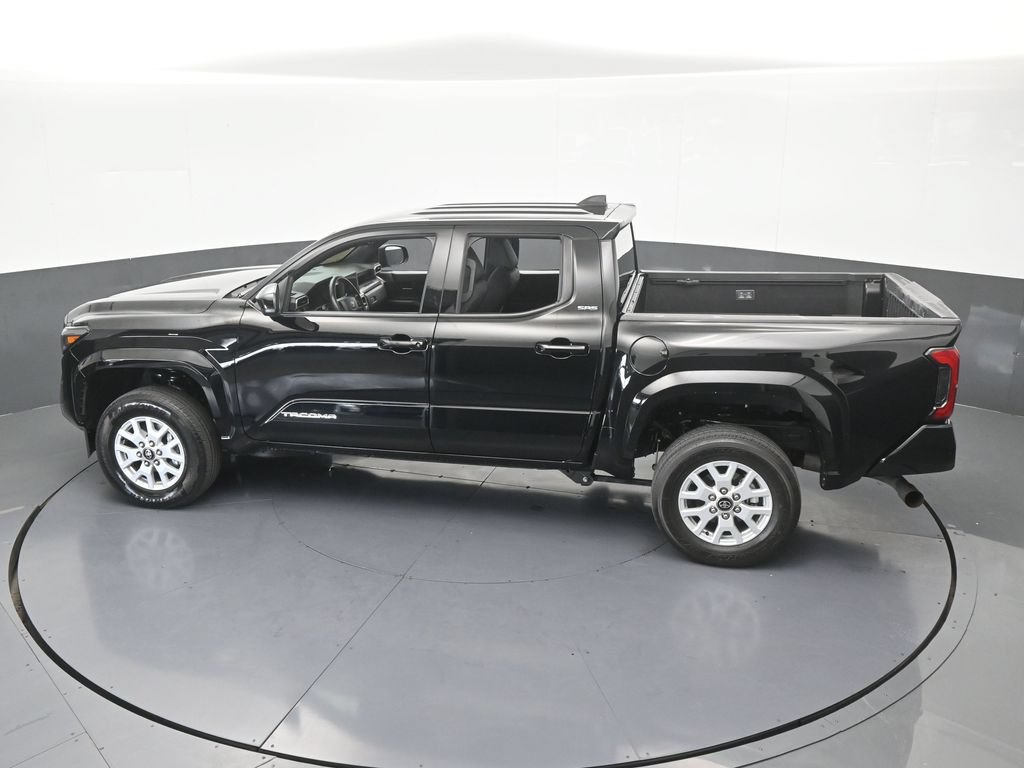 Used 2025 Toyota Tacoma SR5 RWD image 42