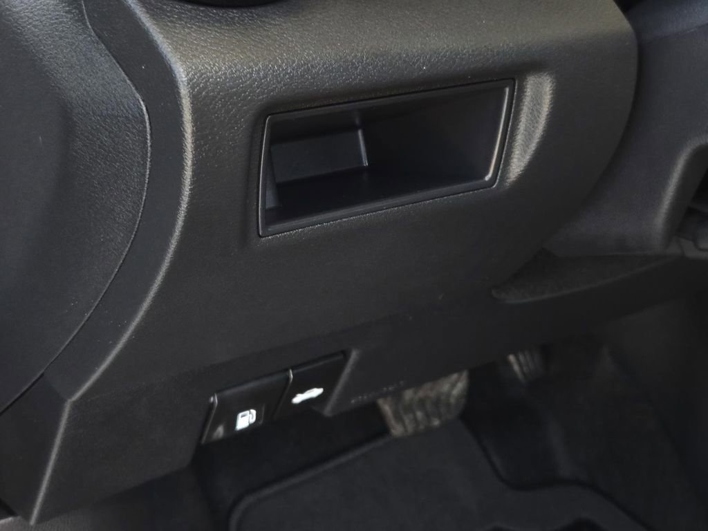 Certified 2025 Nissan Versa SR w/ Trunk Package image 16