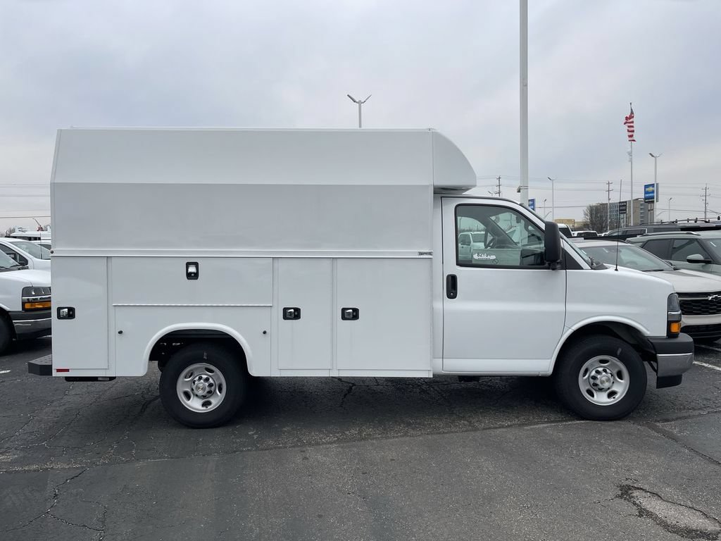 New 2025 Chevrolet Express 3500 w/ Power Convenience Package RWD image 2