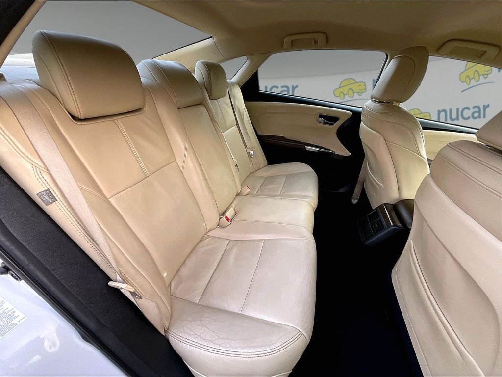 Used 2013 Toyota Avalon XLE FWD image 16