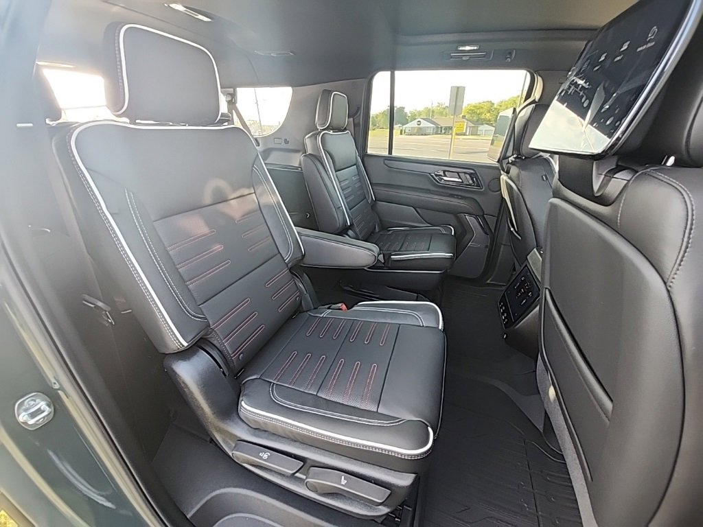 New 2026 GMC Yukon XL AT4 Ultimate w/ LPO, Floor Liner Package image 19
