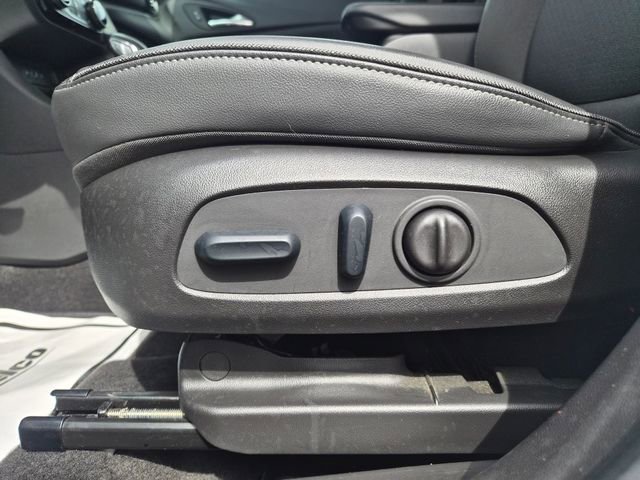 Used 2023 Buick Encore GX Preferred w/ Cold Weather Comfort Package FWD image 16