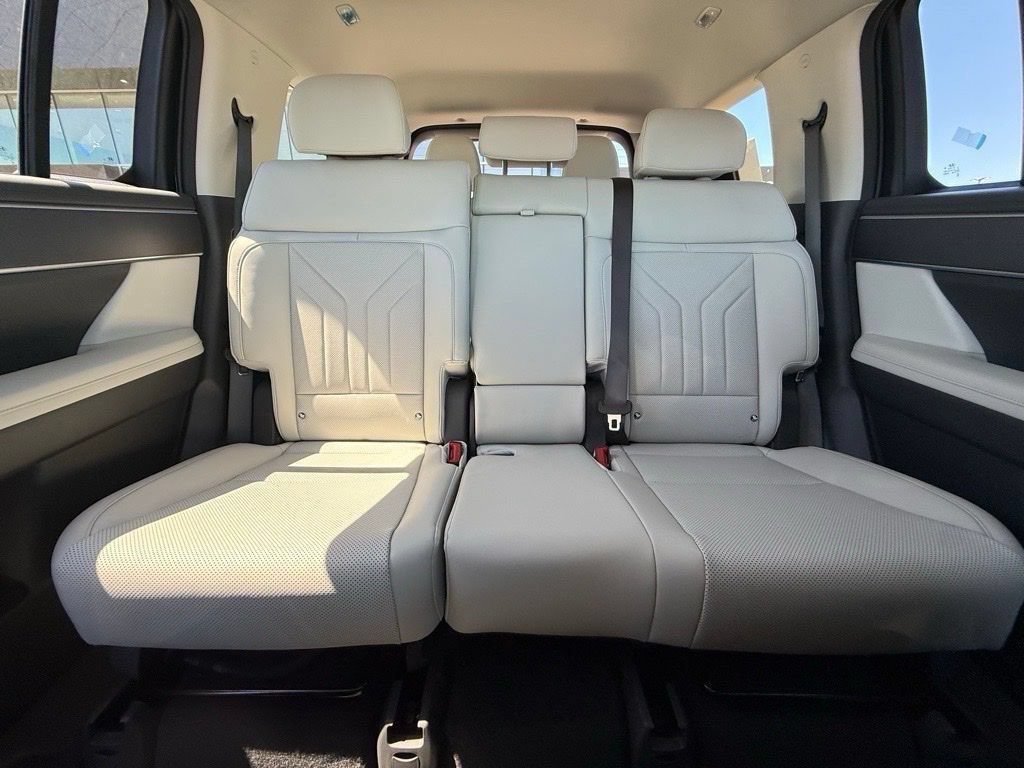 New 2027 Hyundai Santa Fe SEL FWD image 29