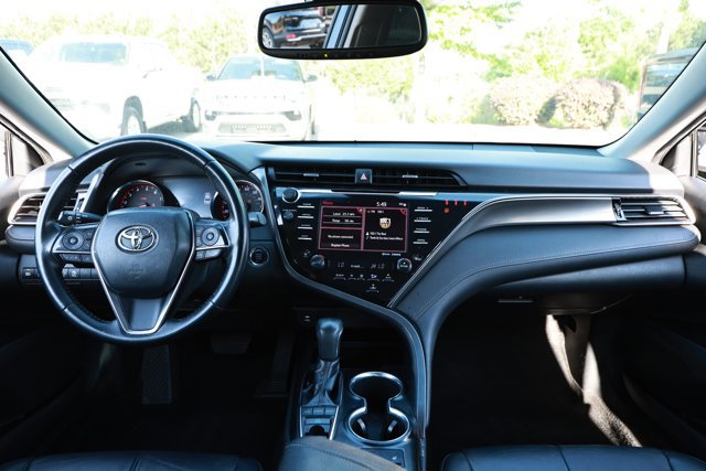 Used 2019 Toyota Camry XSE image 31