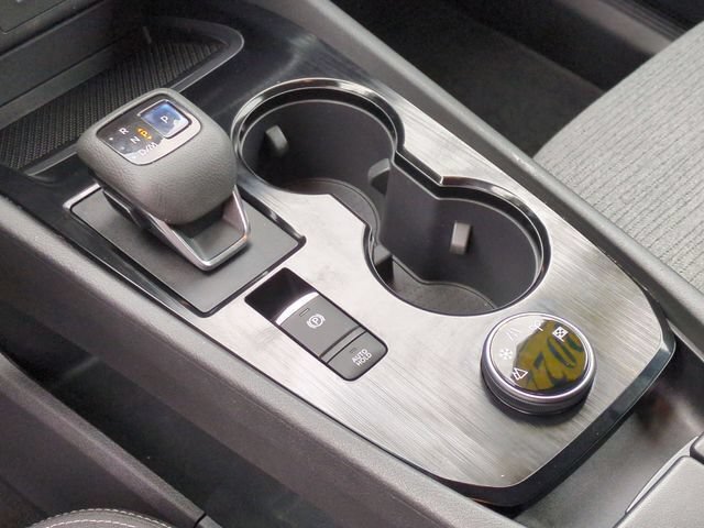 Used 2022 Nissan Rogue S AWD/4WD image 19
