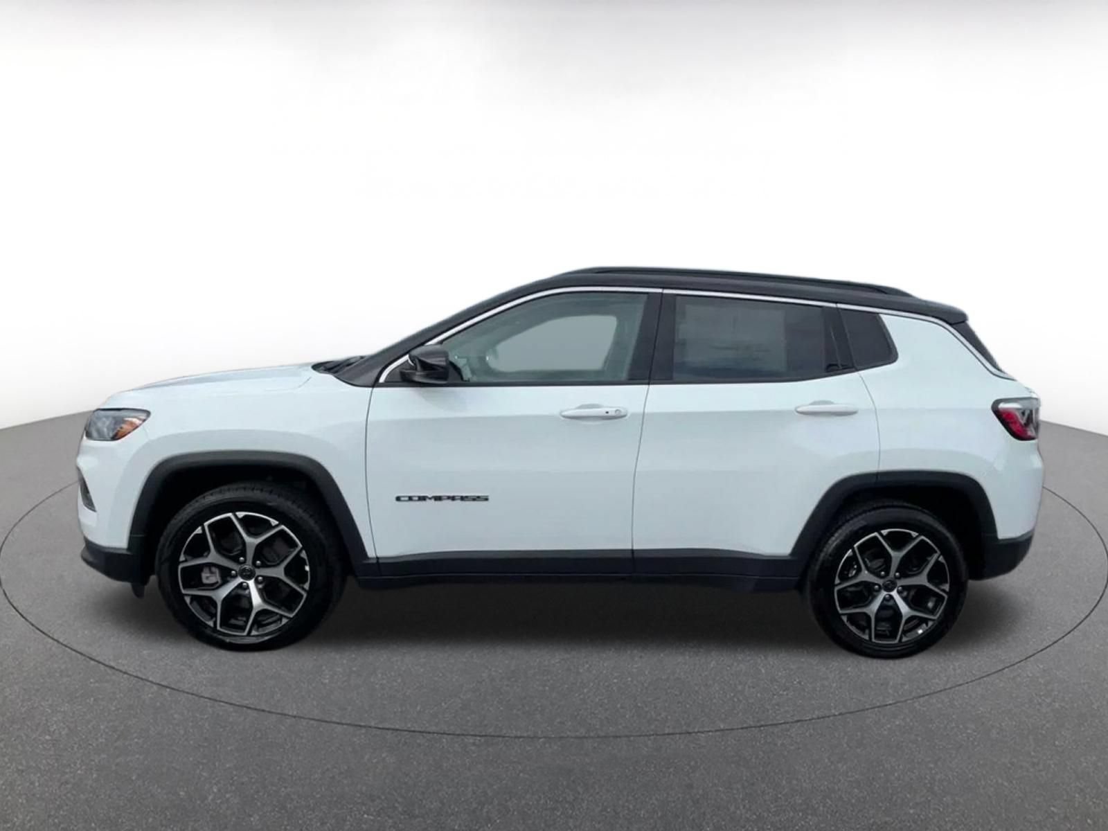 Used 2025 Jeep Compass Limited AWD/4WD image 8