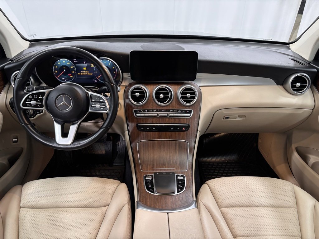 Certified 2022 Mercedes-Benz GLC 300 GLC 300 image 2