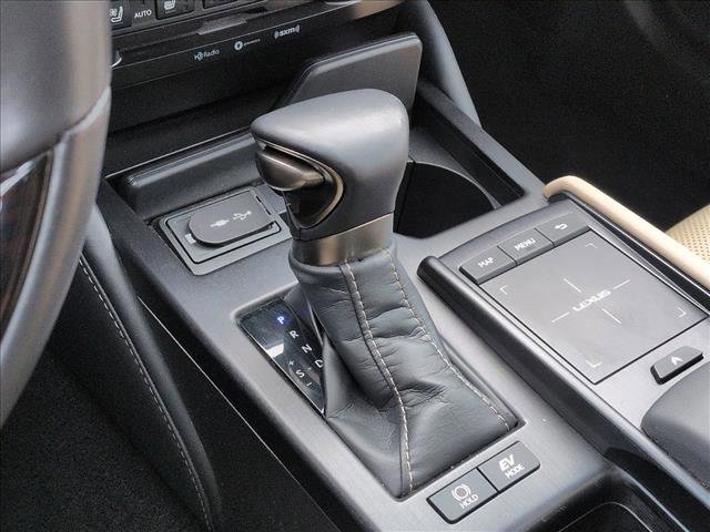 Used 2020 Lexus ES 300h w/ Premium Package image 12
