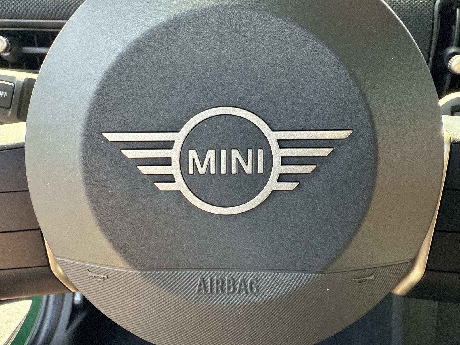New 2026 MINI Cooper 2-Door Hardtop FWD image 33