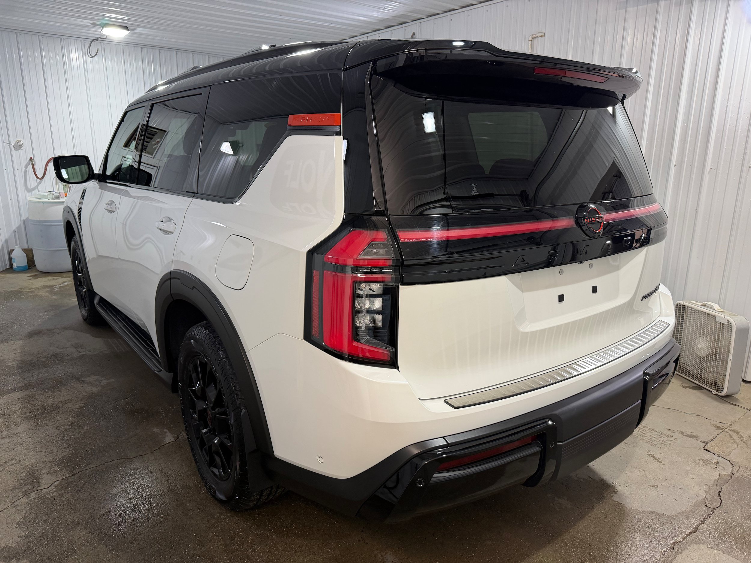 Used 2025 Nissan Armada PRO-4X AWD/4WD image 5