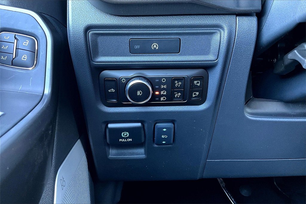 New 2025 Ford F150 Lariat image 38