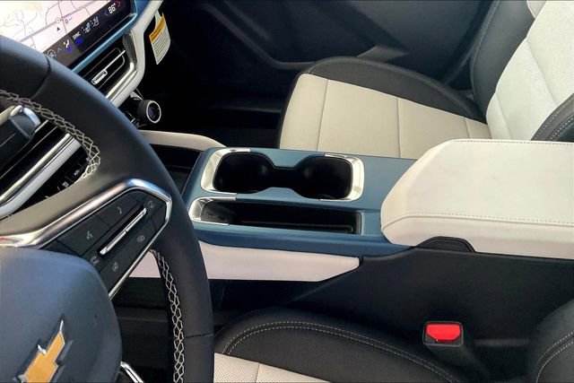 New 2026 Chevrolet Equinox EV LT w/ Convenience Package II image 9