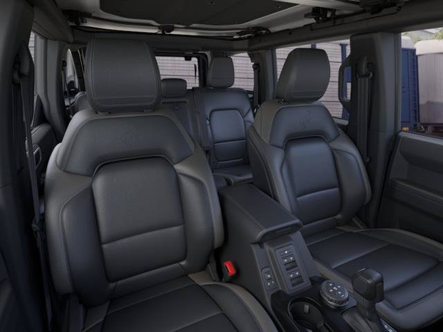 New 2026 Ford Bronco Outer Banks w/ Sasquatch Package AWD/4WD image 10