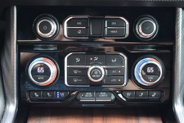 Used 2023 GMC Yukon Denali Ultimate AWD/4WD image 16