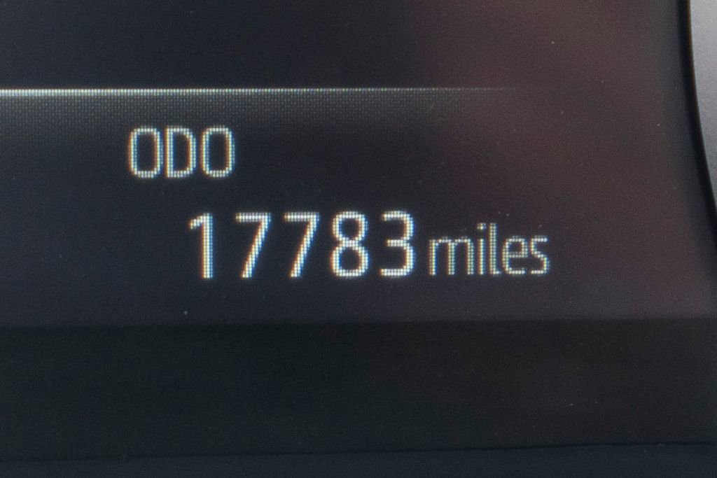 Used 2023 Toyota Highlander L image 14