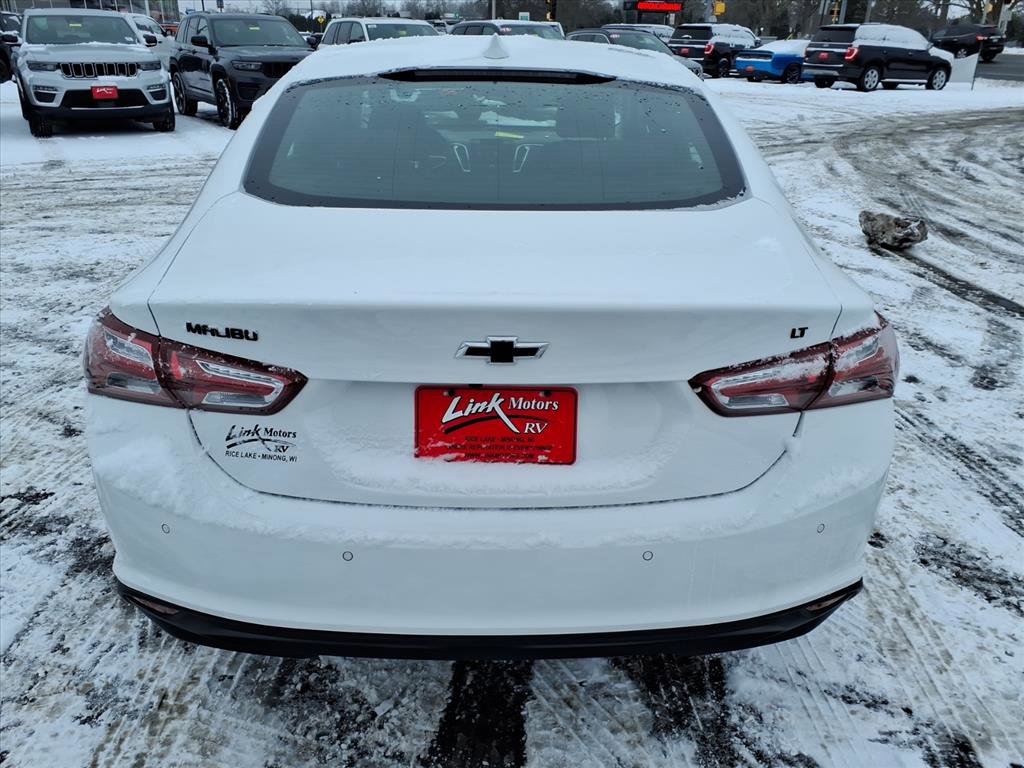 Used 2019 Chevrolet Malibu LT w/ Driver Confidence Package image 5