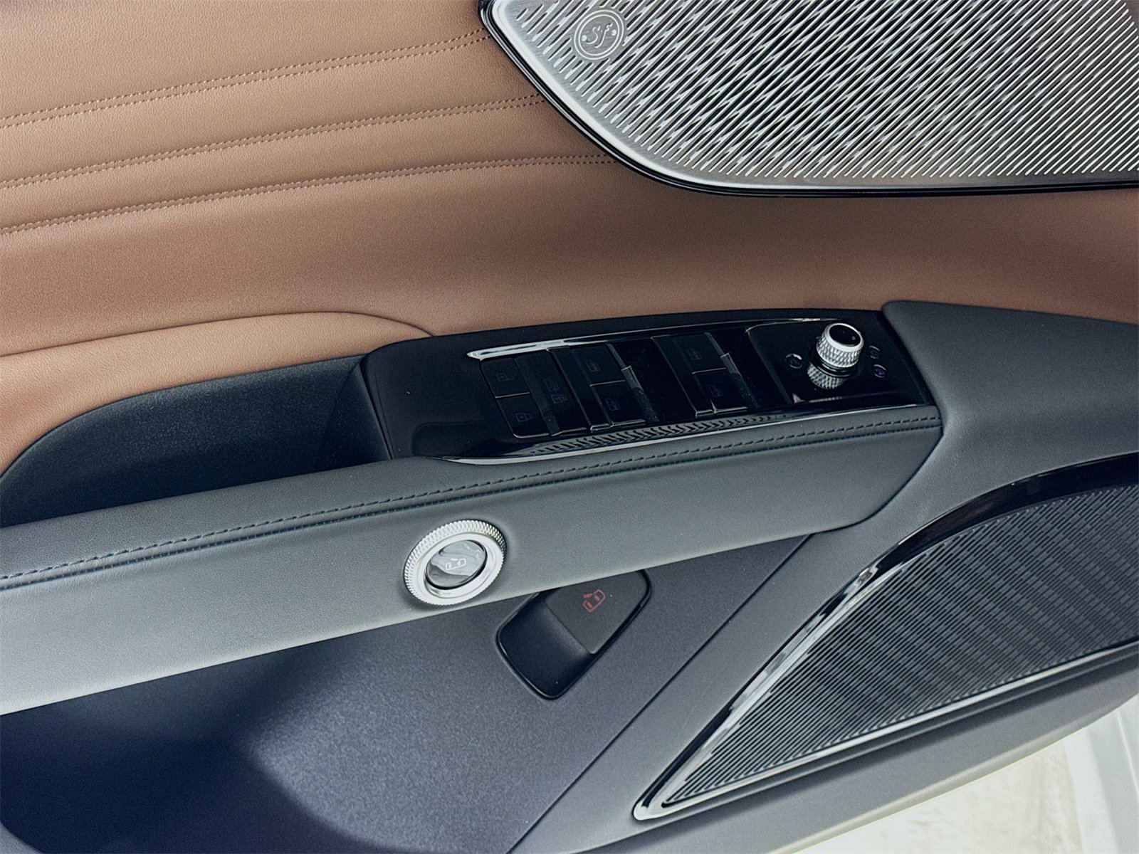 New 2025 Maserati Grecale GT image 17