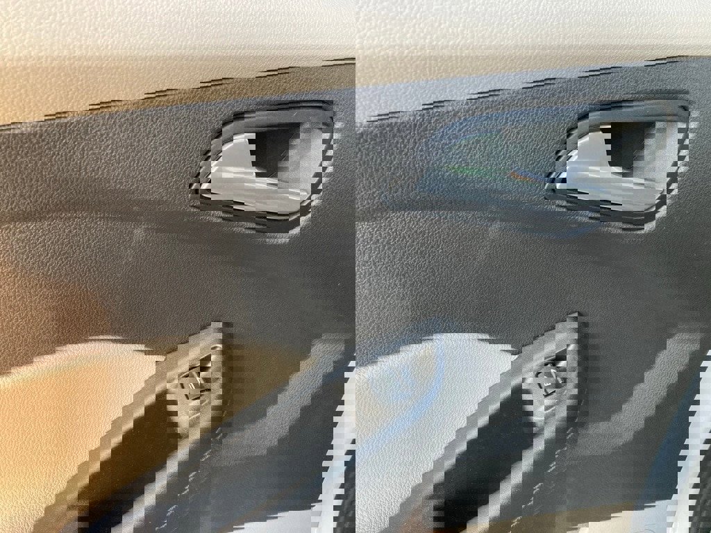 Used 2016 Ford Focus SE image 19