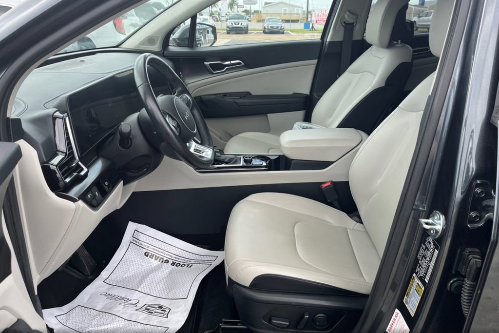 Used 2024 Kia Sportage EX image 6
