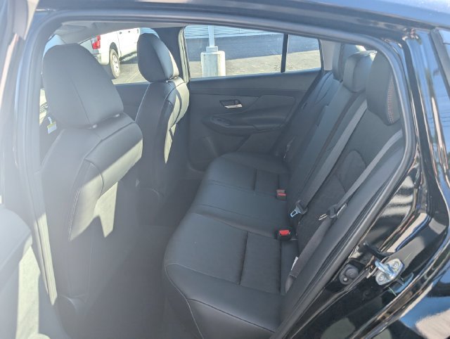 New 2027 Nissan Sentra SR w/ SR Premium Package FWD image 10