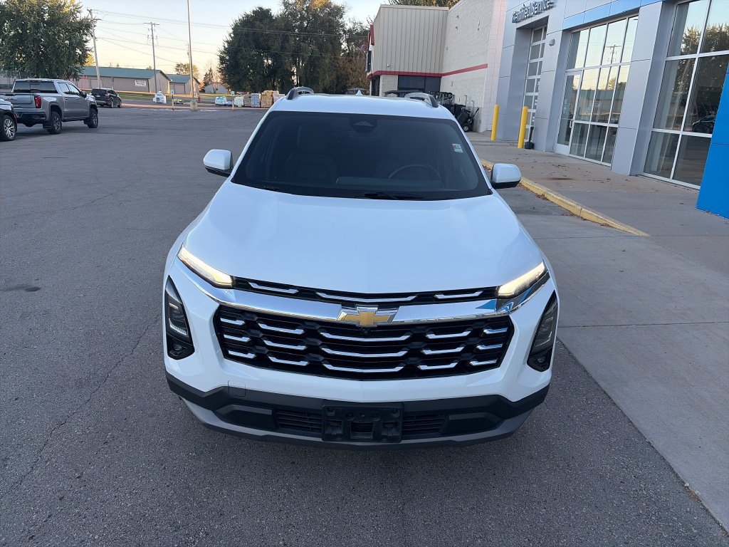 Used 2025 Chevrolet Equinox LT w/ Convenience Package II AWD/4WD image 7