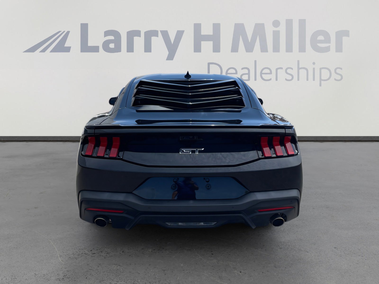 Used 2024 Ford Mustang GT Premium RWD image 4