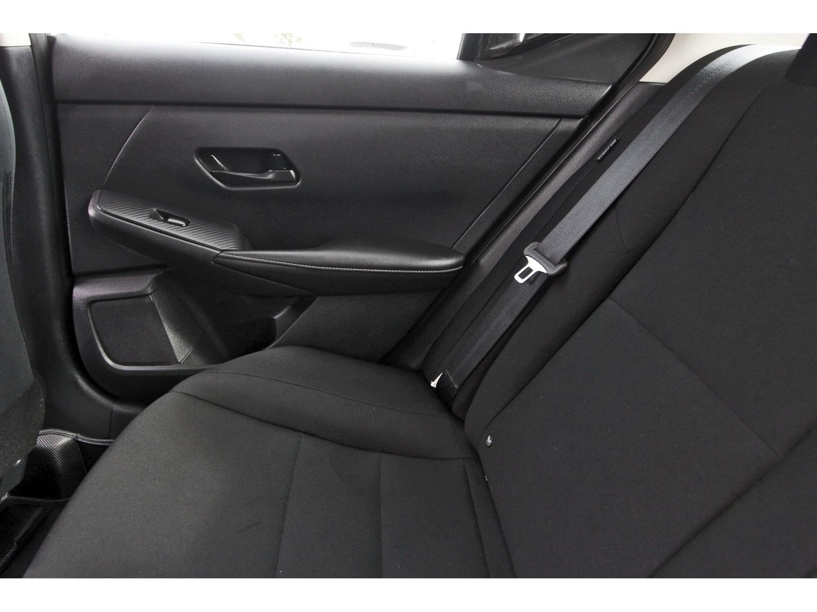 Certified 2025 Nissan Sentra S FWD image 15