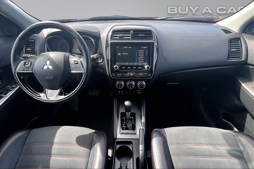 Used 2025 Mitsubishi Outlander Sport AWD image 16