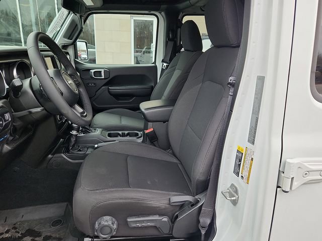 Used 2023 Jeep Wrangler Unlimited AWD/4WD image 13
