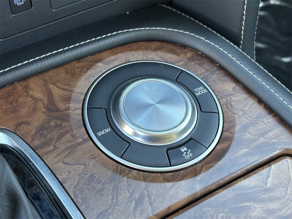 Used 2023 Nissan Armada SL image 25